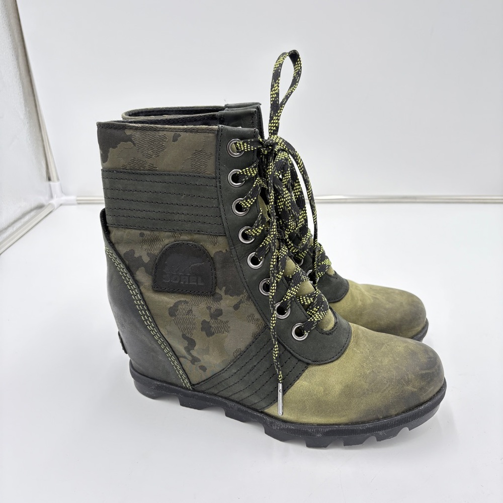 Sorel Lexie Wedge Boots Hiker Green Black Camo Lug Sole Comfort Women’s Size 9.5